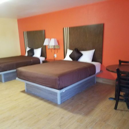 Simple Rewards Inn Розуэлл Экстерьер фото