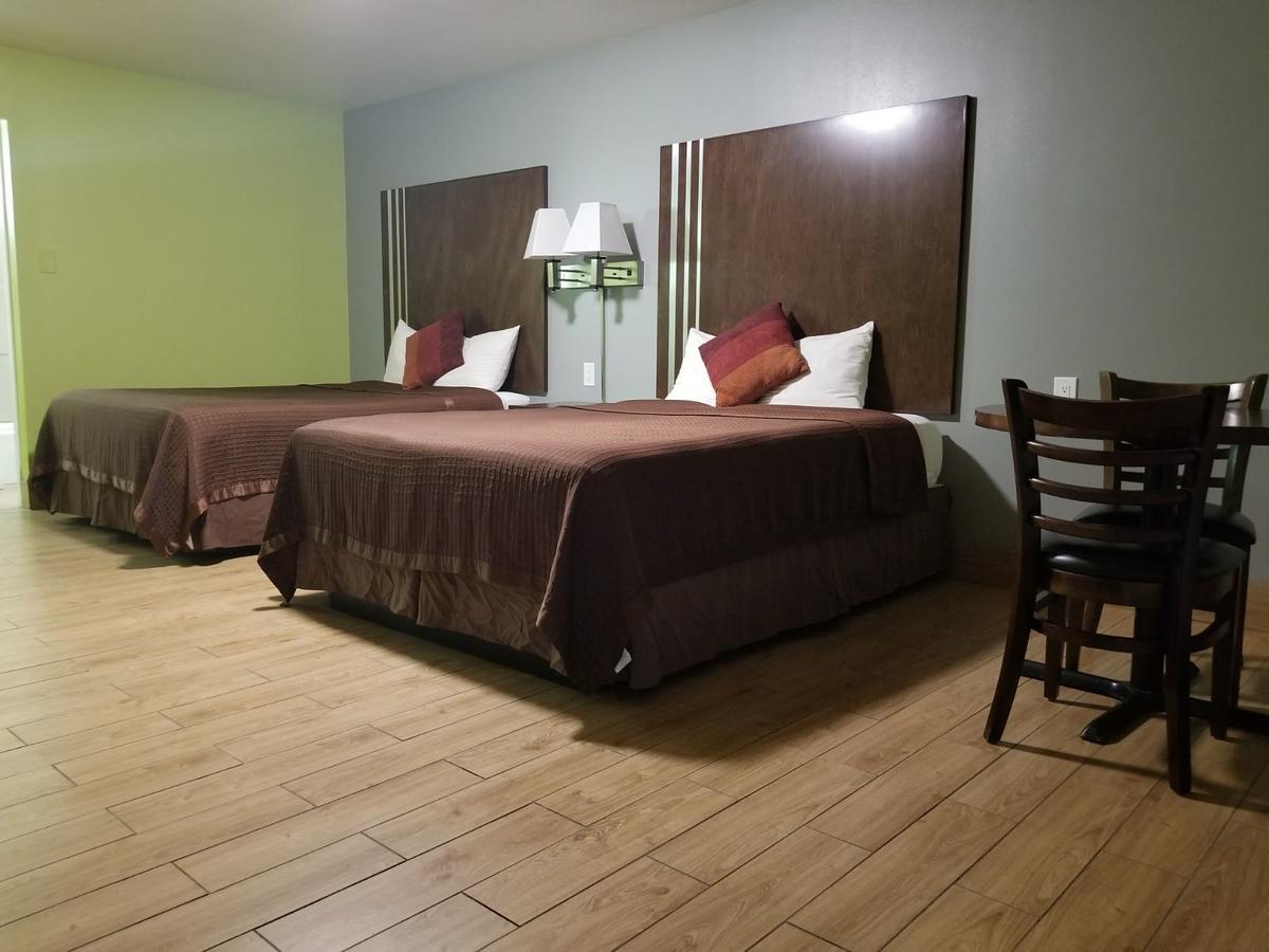 Simple Rewards Inn Розуэлл Экстерьер фото