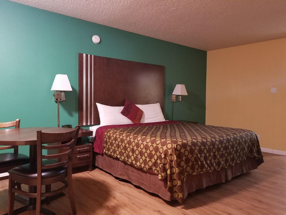 Simple Rewards Inn Розуэлл Экстерьер фото