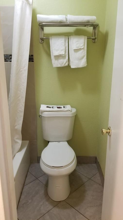 Simple Rewards Inn Розуэлл Экстерьер фото